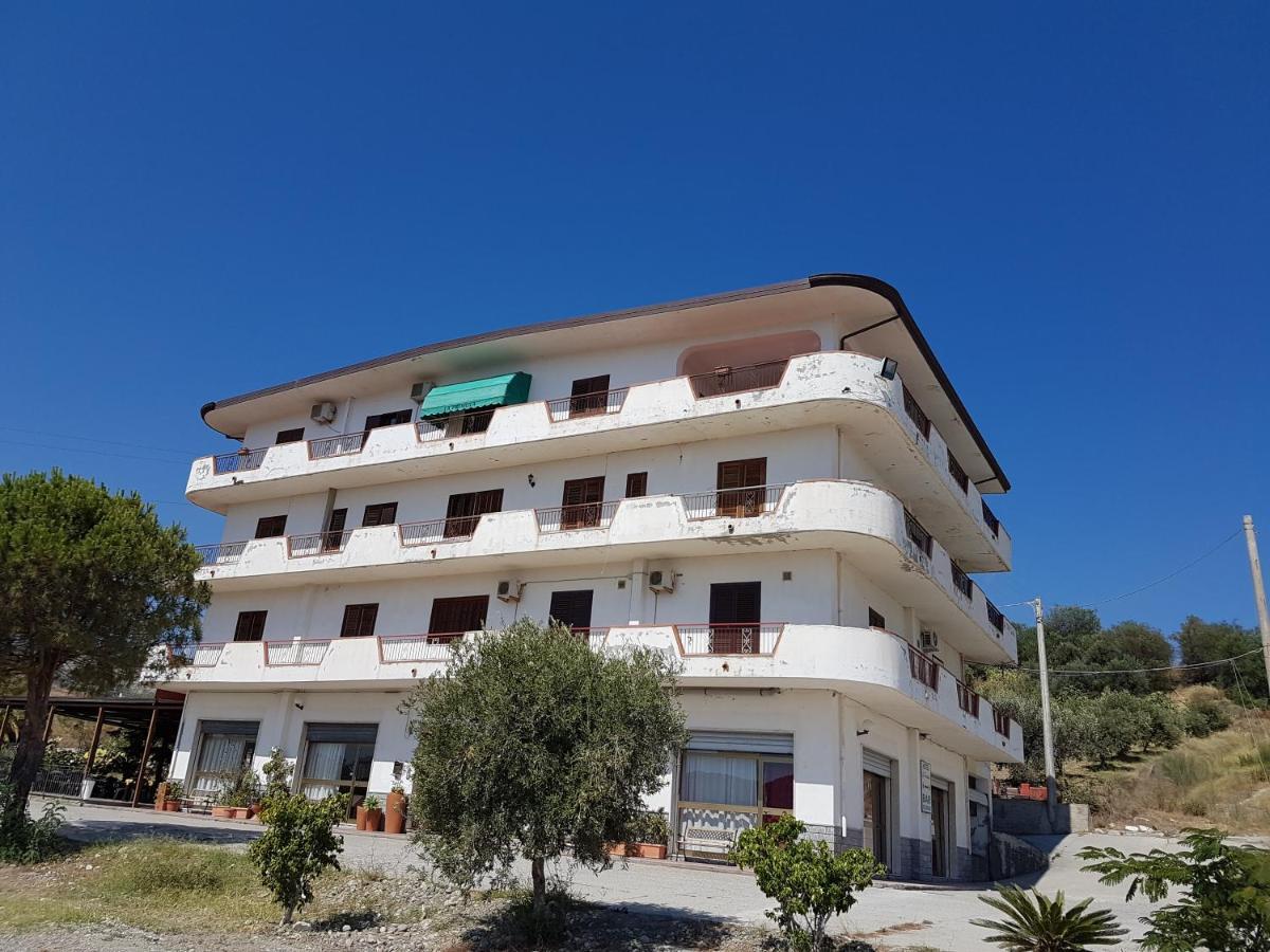 Hotel La Primula Bova Marina Exterior foto